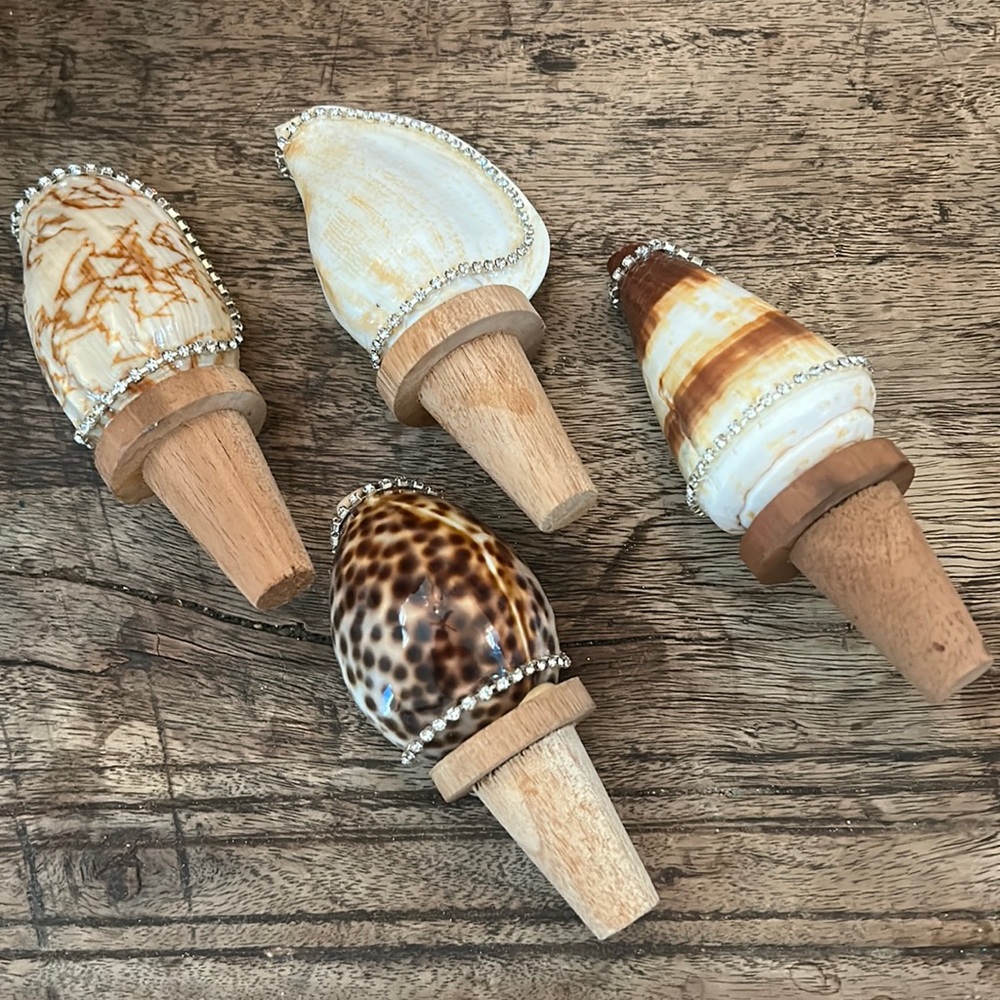 Set of 4 wine corks sea shells and rhinestones